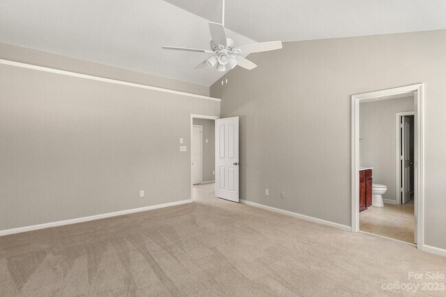 Building Photo - 3808 Herkimer Dr