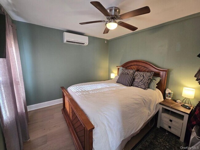 Building Photo - 1408 Henry Ave