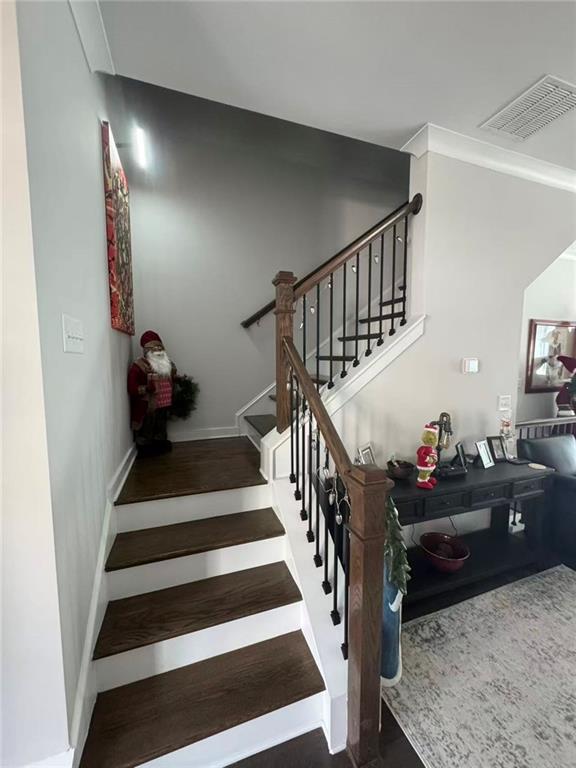 Building Photo - 670 Hudson Wy