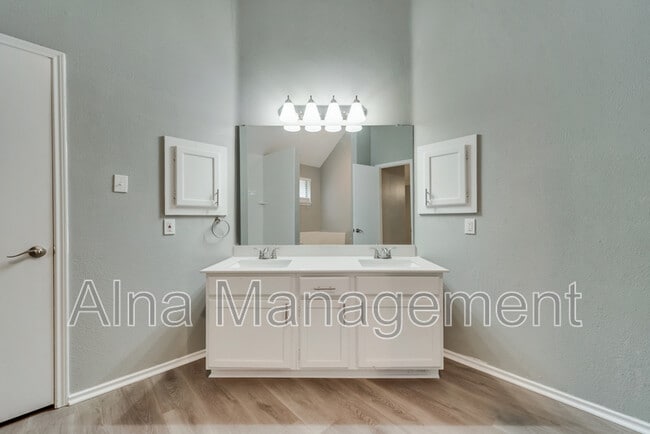 Building Photo - 6014 Meadowside Trail