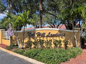 Building Photo - 9909 Westwood Dr