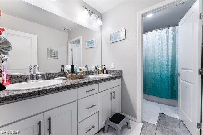 Building Photo - 7438 Ardenno St