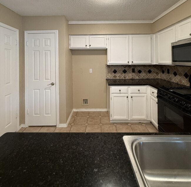 Building Photo - 18 N Drifting Leaf Ct