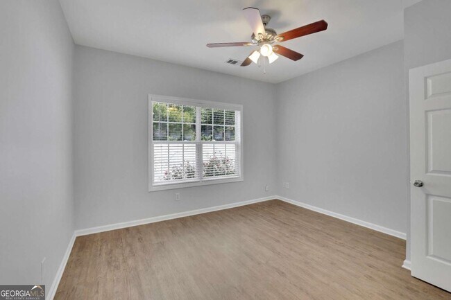 Building Photo - 13491 Spring View Dr