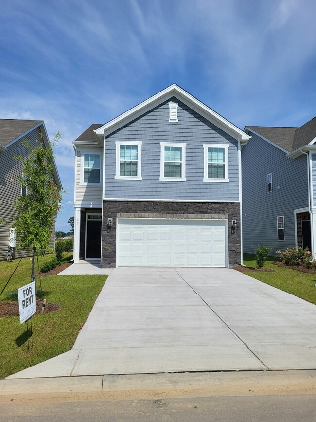 Building Photo - 627 Olympia St