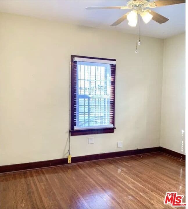 Building Photo - 1431 N Las Palmas Ave