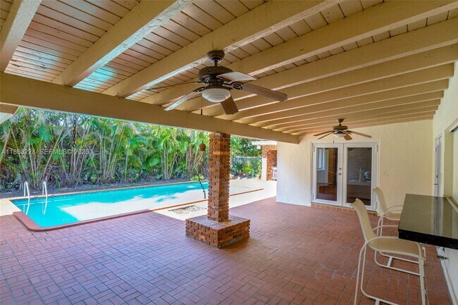 Building Photo - 7210 W Troon Cir