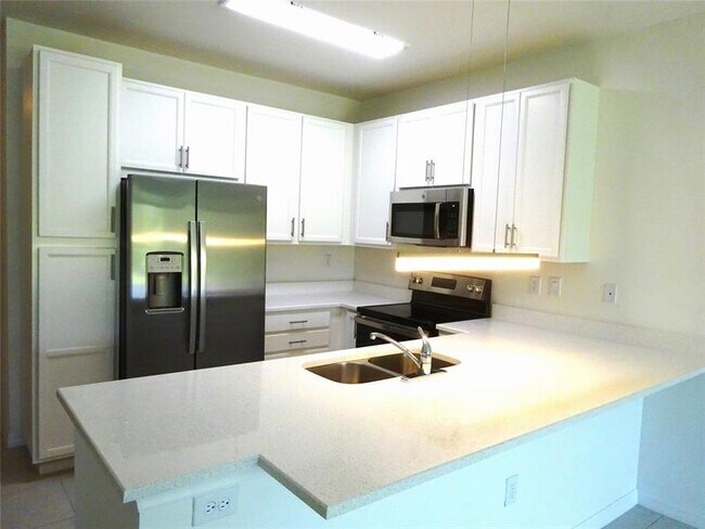 Building Photo - 4748 SW 63rd Terrace