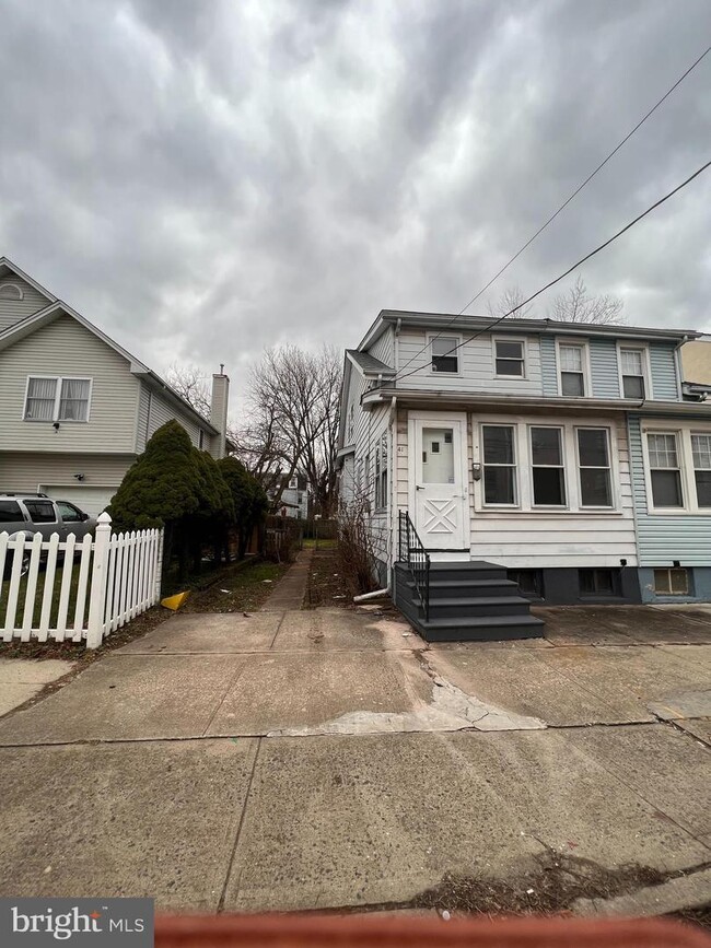 Primary Photo - 41 Lafayette Ave