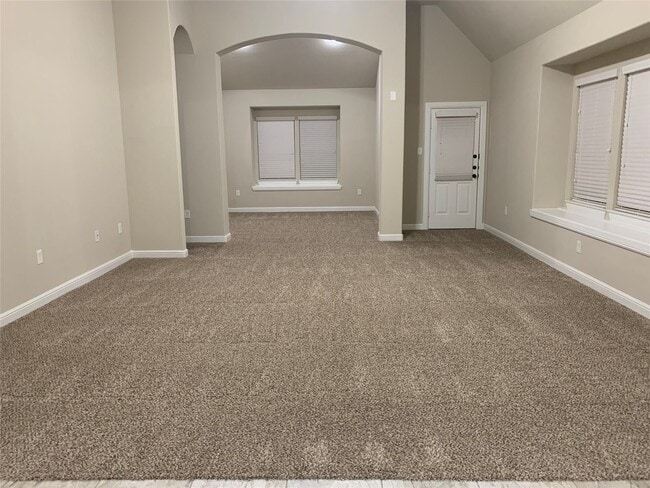 Building Photo - 10023 Thicket Park Ln