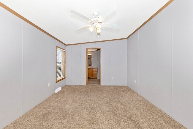 Building Photo - 16114 McGregor Dr