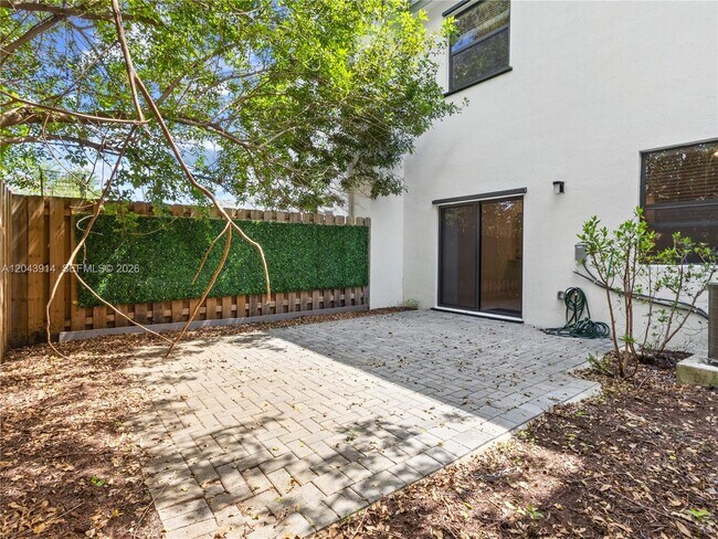 Building Photo - 28562 SW 134th Ct