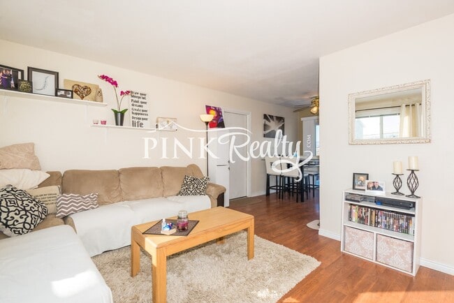 Building Photo - 1890 Chamberlin S