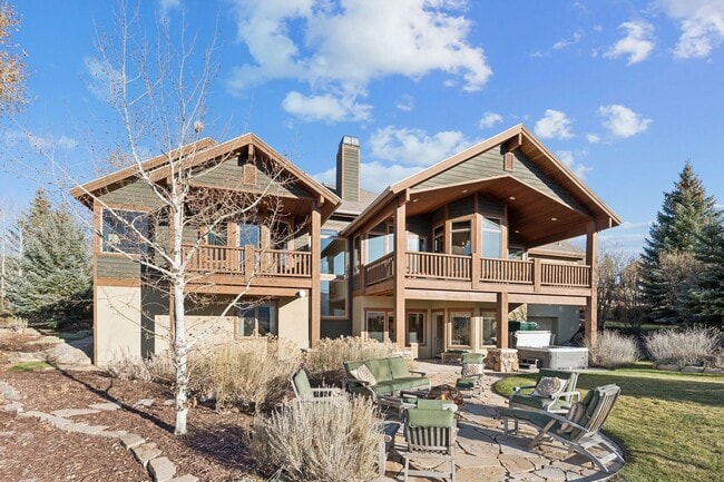 Building Photo - 6035 Mountain Ranch Dr