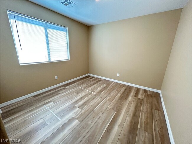 Building Photo - 4325 Harristown Dr