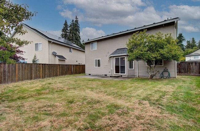 Building Photo - Salmon Creek 3 Bedroom with Yard!