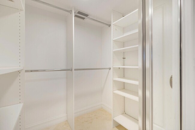 Building Photo - 3590 S Ocean Blvd