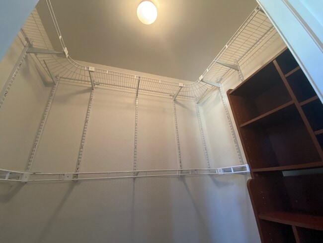 Building Photo - 2817 E El Paso St