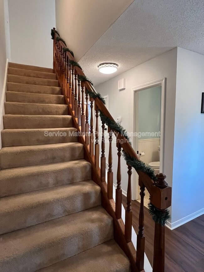 Building Photo - 6004 Players Pl