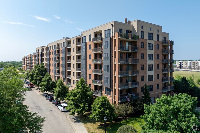 Alternate - Cardinal Square - Building C