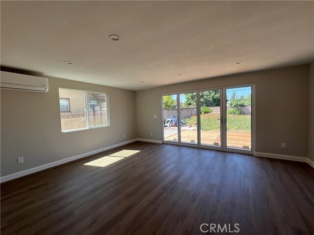 Building Photo - 15785 Stanbrook Dr