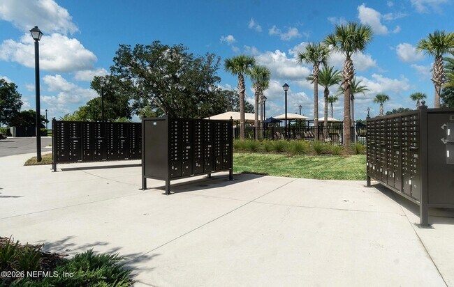 Building Photo - 2730 White Cedar Ln