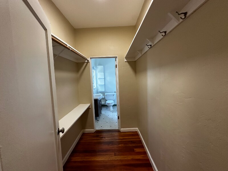 Building Photo - 2208 Carroll St