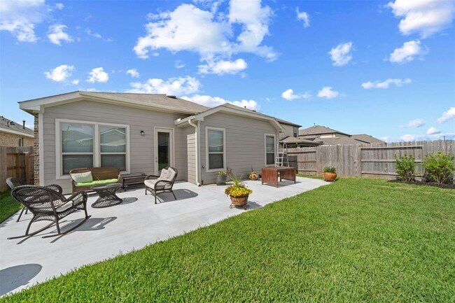 Building Photo - 28330 Little Hollow CT