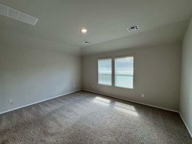 Building Photo - Beautiful 4 Bedroom 2.5 Bathroom Home in Piedmont Schools (Neighborhood Park/Splash Pad)