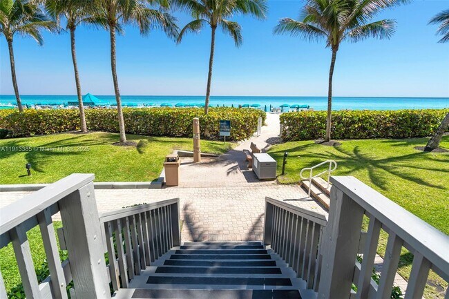 Building Photo - 16485 Collins Ave