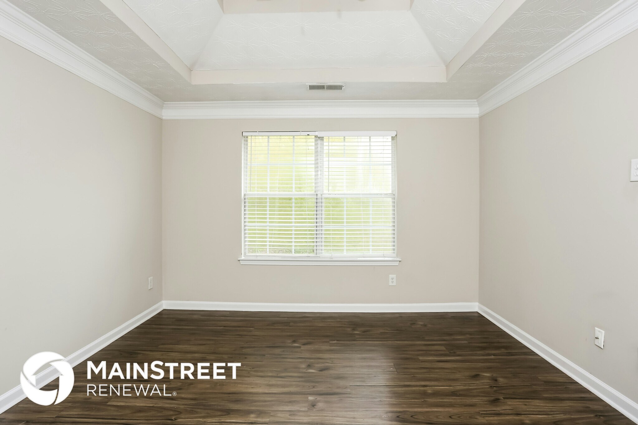 Building Photo - 680 Escalade Dr