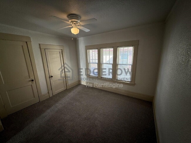 Building Photo - 1029 Tamarack Ave NW
