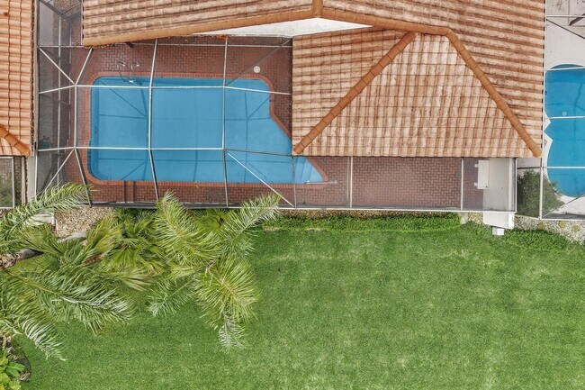 Building Photo - 22595 Esplanada Cir