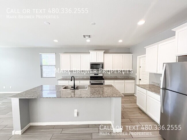Building Photo - 36413 N Tahanta Trail