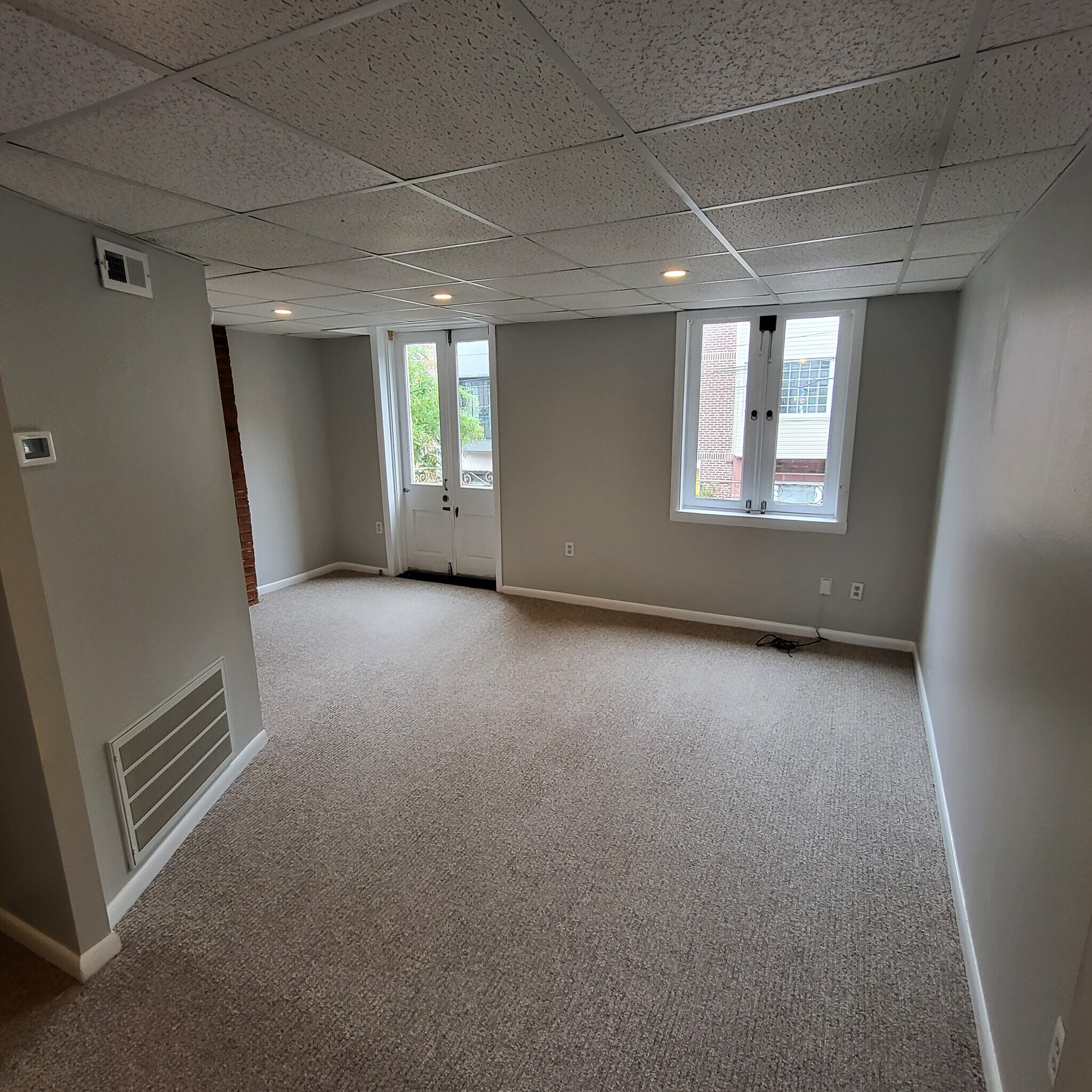 Building Photo - 761 S 7th St