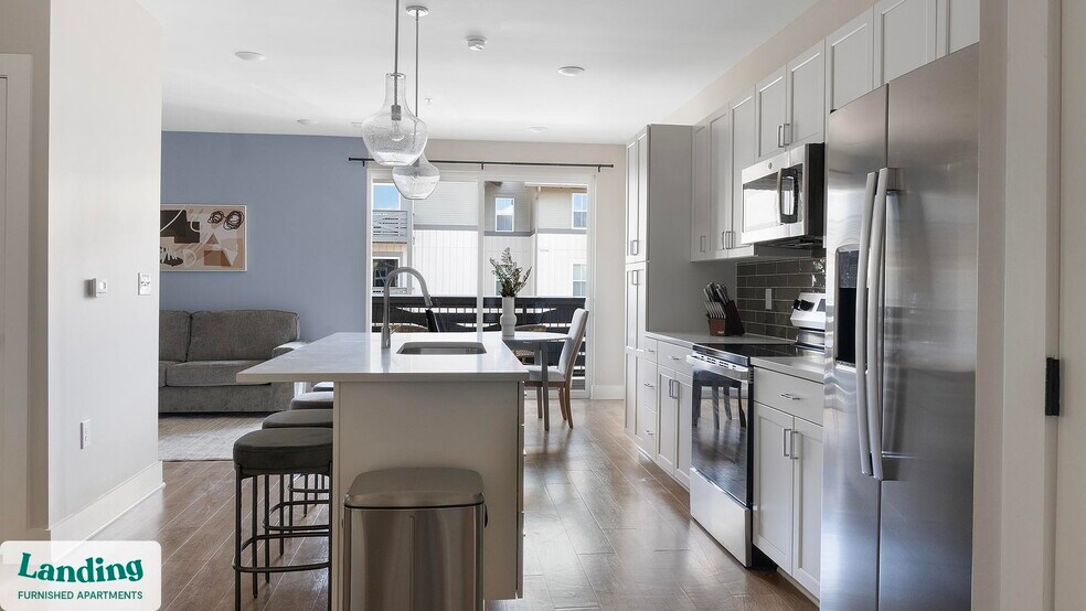 Building Photo - 1000 Forestview Dr