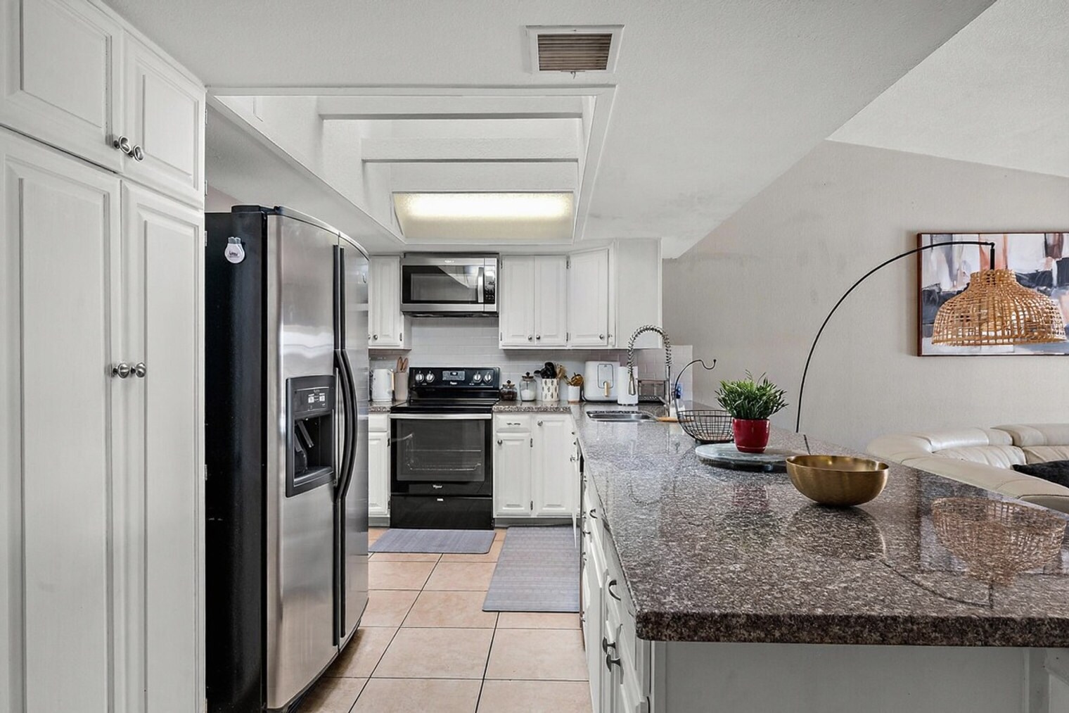 Building Photo - 4332 E Cherokee St