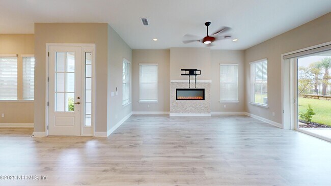 Building Photo - 511 Marquesa Cir