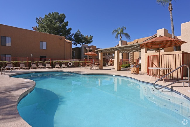 Building Photo - Lucera Apartments Homes