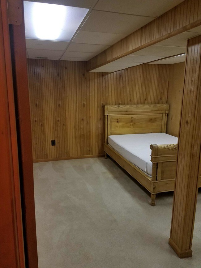 Building Photo - 5112 Norbeck Rd