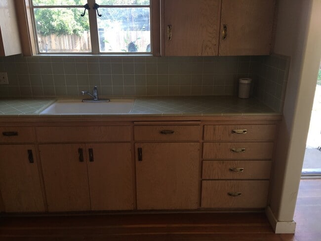 Building Photo - VOGT-120 West Pacheco