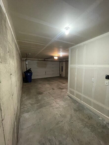Building Photo - 5524 Stetson Hills Blvd