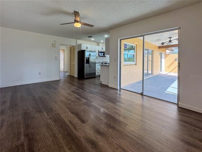 Building Photo - 1355 Kirkwood Ln