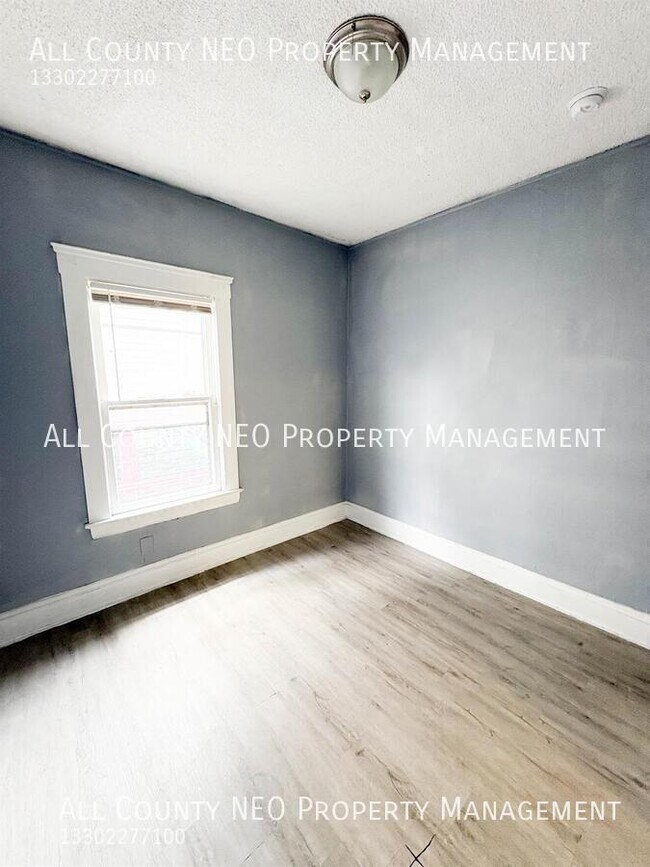 Building Photo - 3452 W 91st St