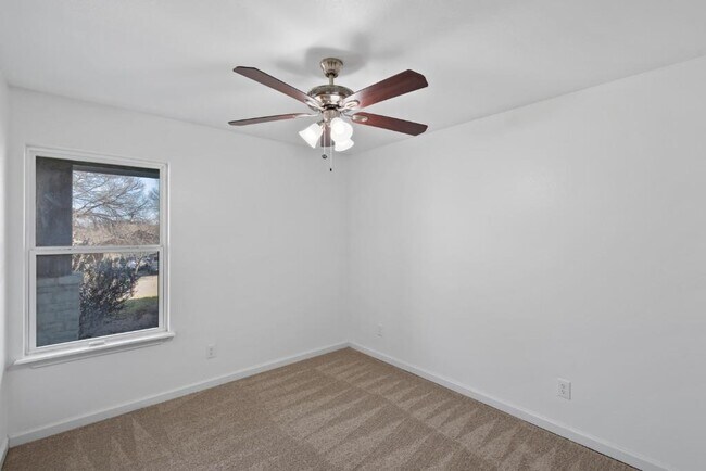 Building Photo - 1519 Gatlinburg Dr