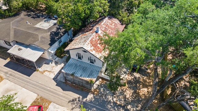Building Photo - 2242 23rd Ave S