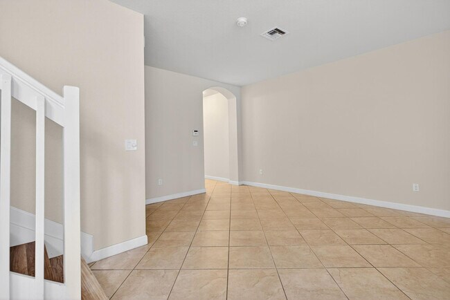 Building Photo - 8435 Blue Cove Way