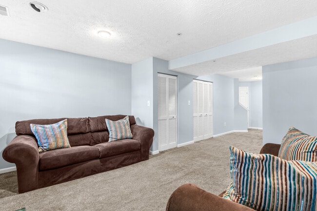 Building Photo - 8211 Water Lily Way