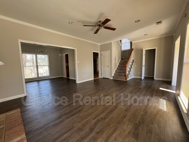 Building Photo - 1945 Stonebrook Lane