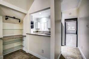 Building Photo - 5550 Spring Valley Rd